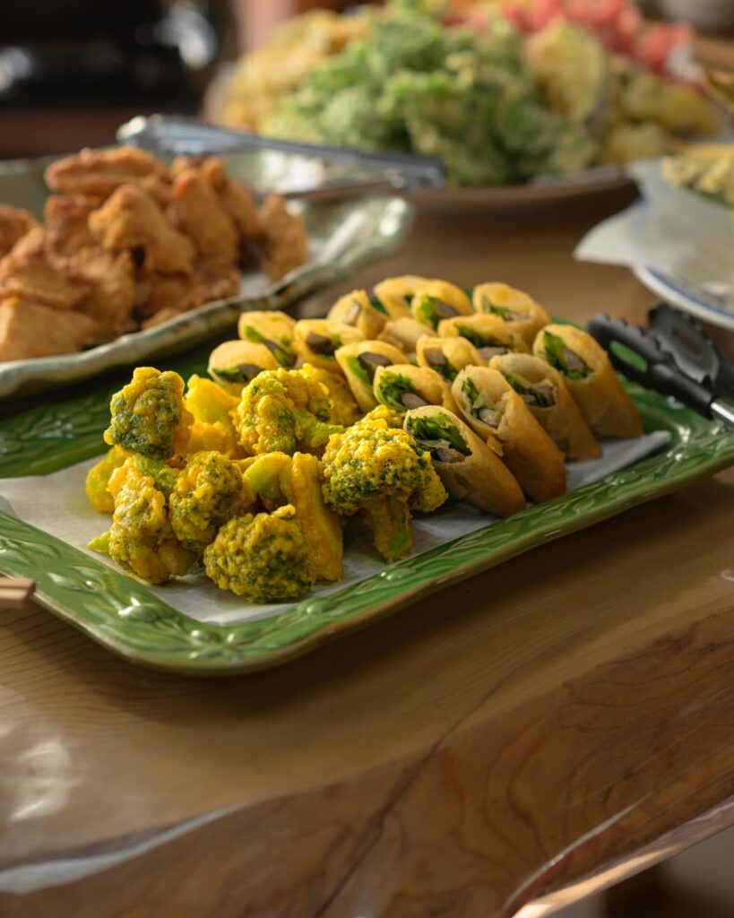 カレーブロッコリーと季節の春巻き